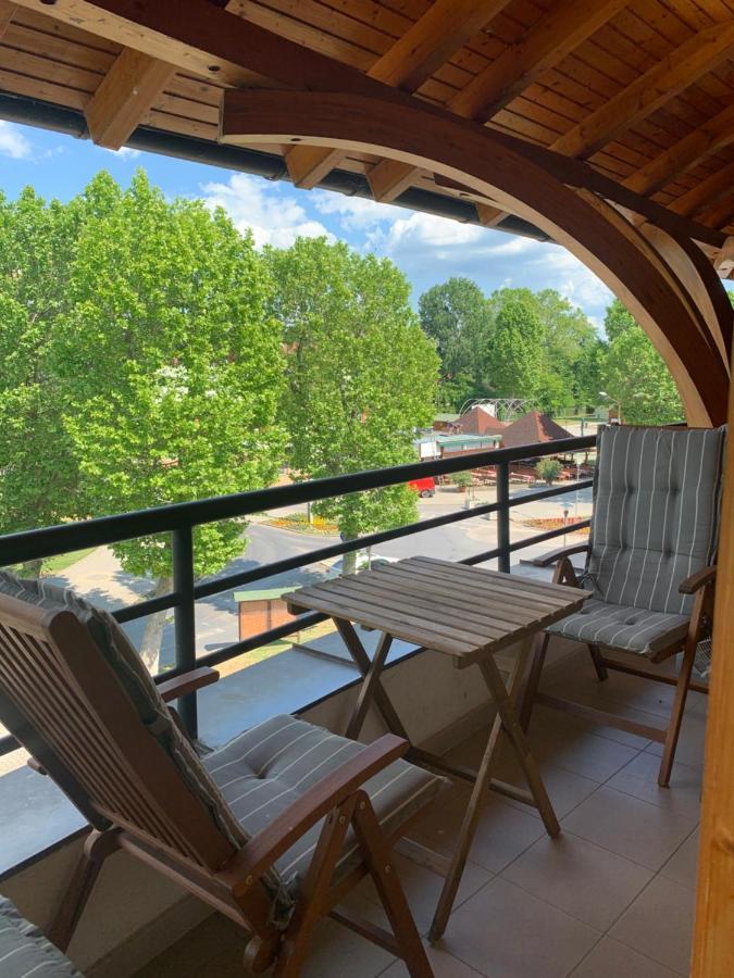 Simon Apartman Балатонлеле Екстериор снимка